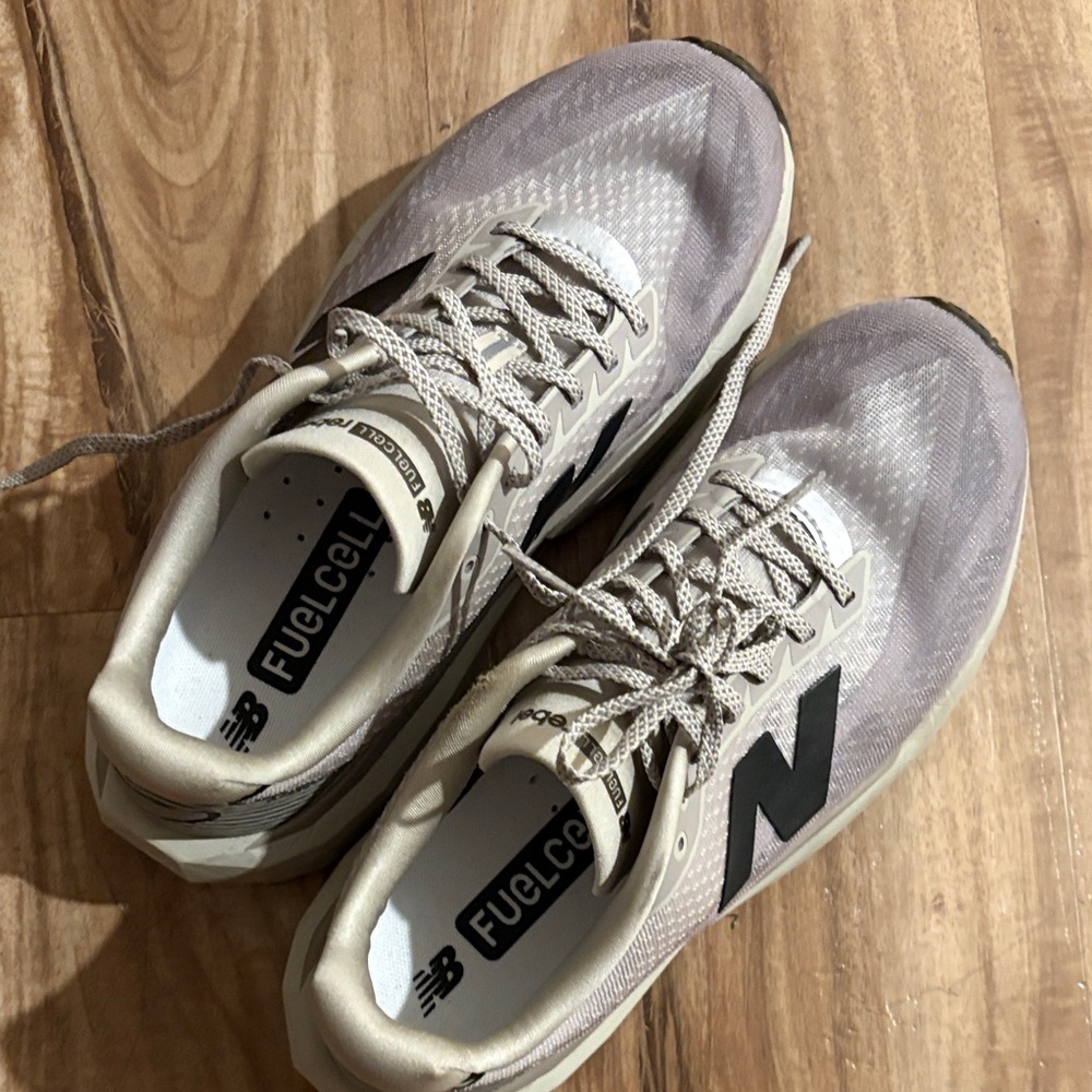New Balance FuelCell V5 Cream and Black Sneakers